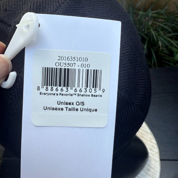 Mountain Hardwear Everyone's Favorite Shallow Beanie Unisex Black Knit Hat New - Picture 5 of 5